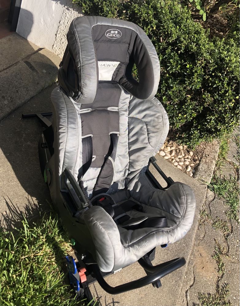 Cadeira Bebé Auto Akta graco (isofix) dos 0-18 Kg (até aos 4 anos )