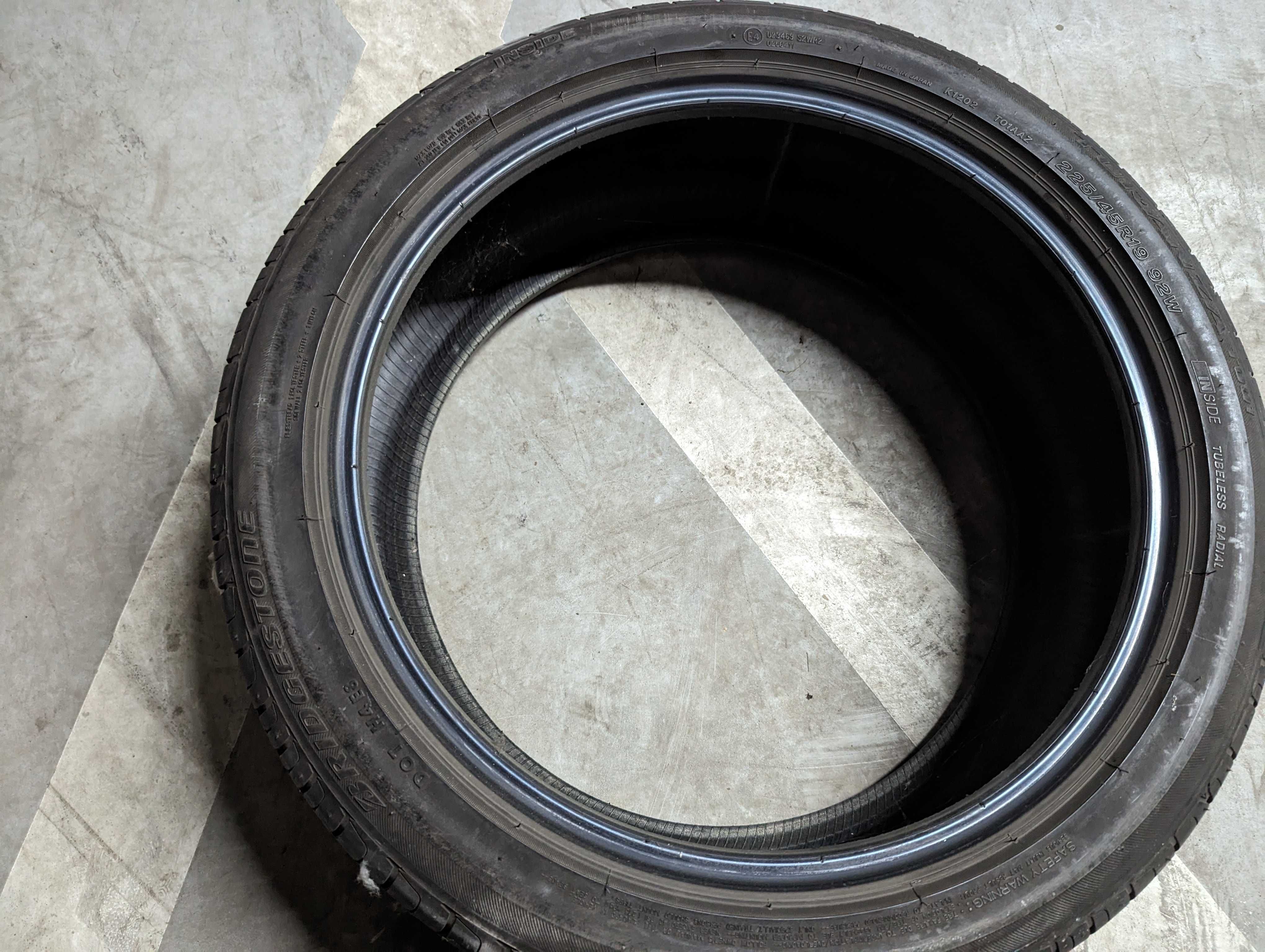 Bridgestone Turanza T001  R19 - cena za dwie sztuki