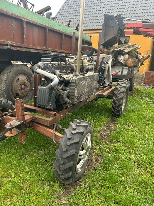 Traktor Samoróbka ISUZU z przyczepą