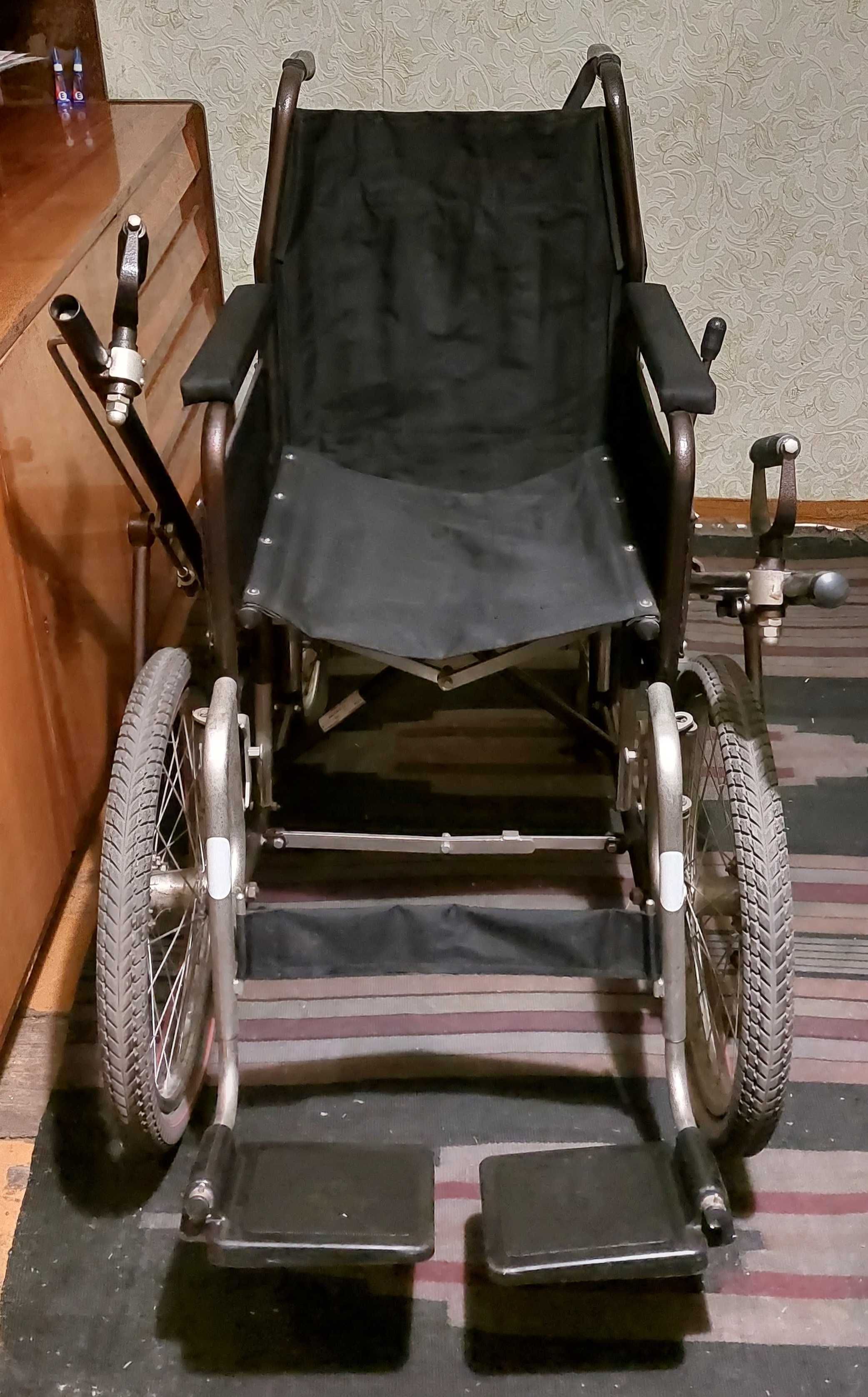 Продам нове колісне інвалідне крісло ДККС-1, ТОВ «Друкмаш-центр».