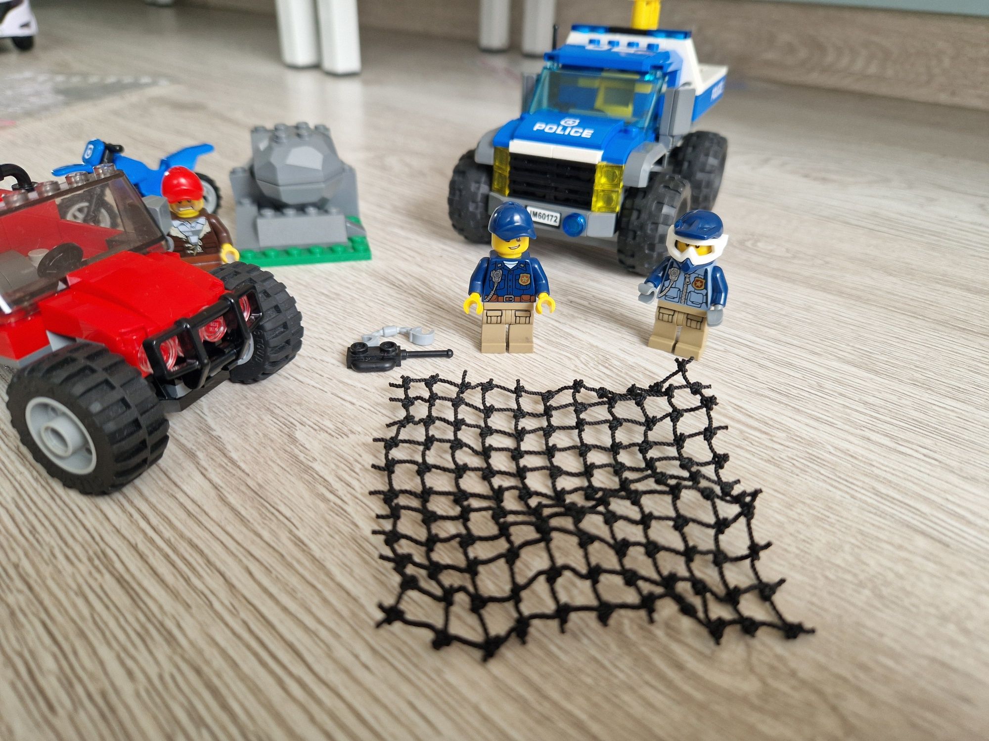 LEGO City Pościg górska drogą 60172