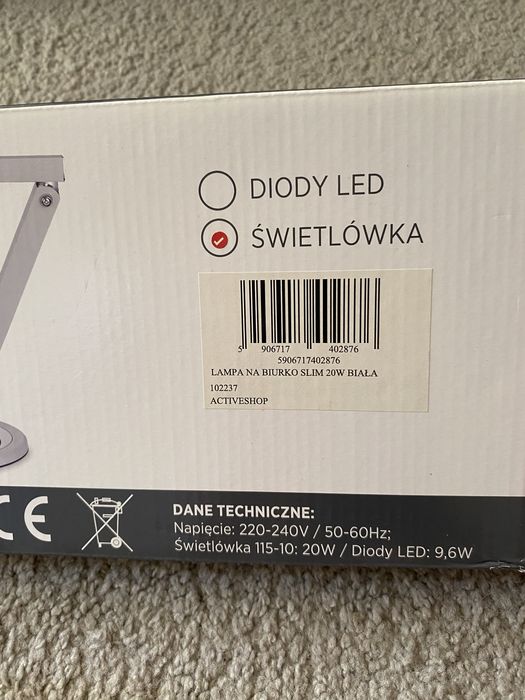 Biala lampa LED biala na biurko kosmetyczne manicure