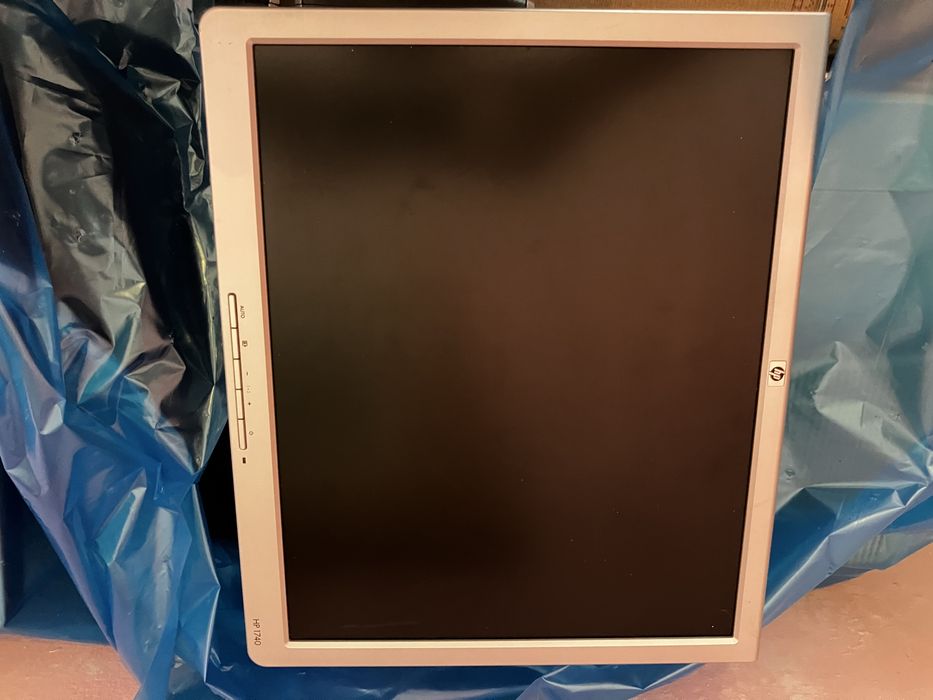 Monitores HP 18”
