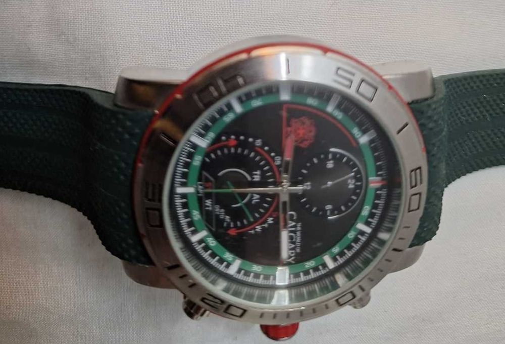 2 relógios novos sem uso e com pilhas novas