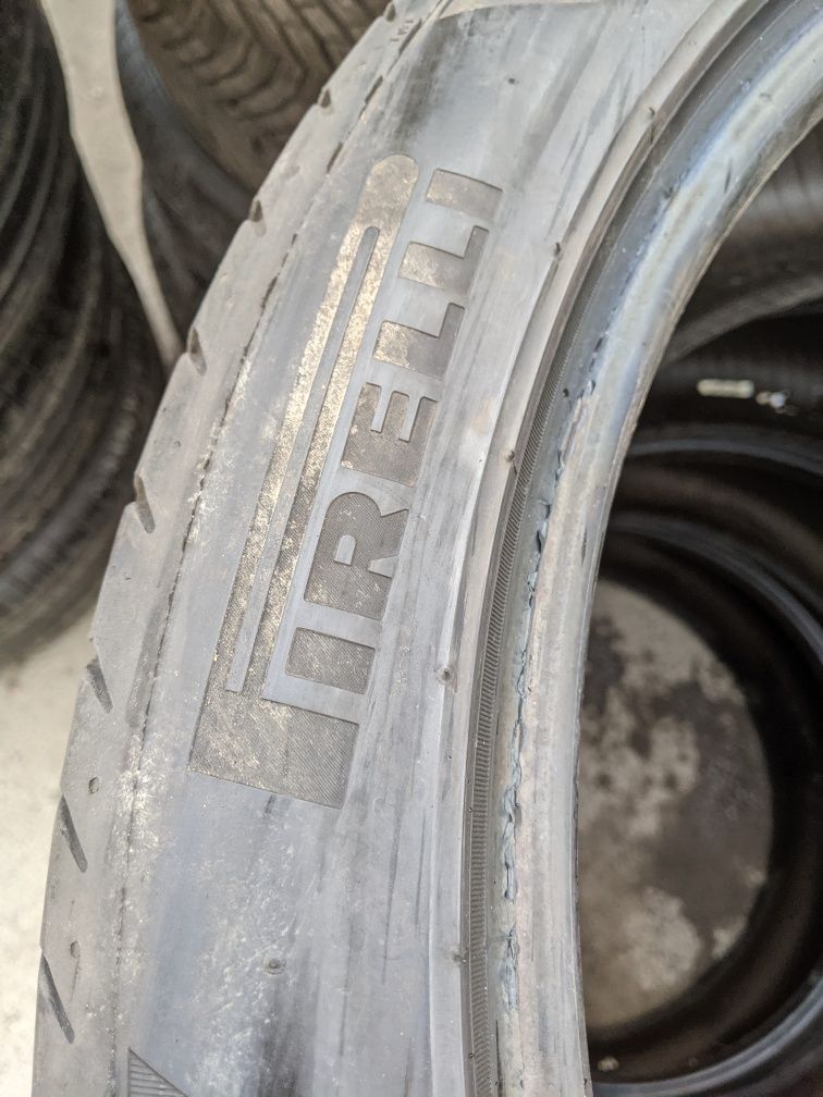 265/40R22 Pirelli