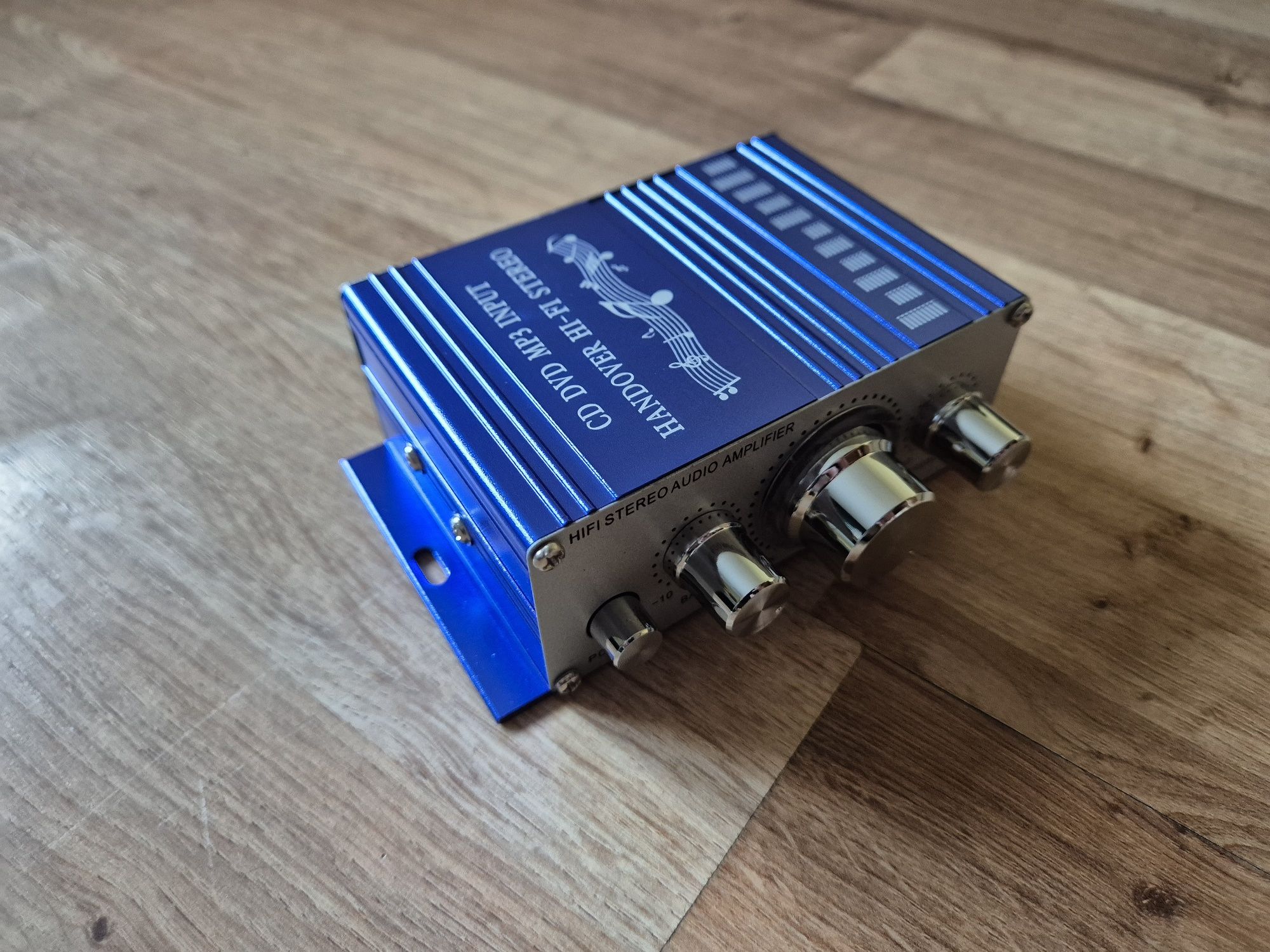 Wzmacniacz samochodowy 400W
