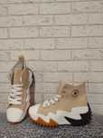 Świetne buty sneakersy 39