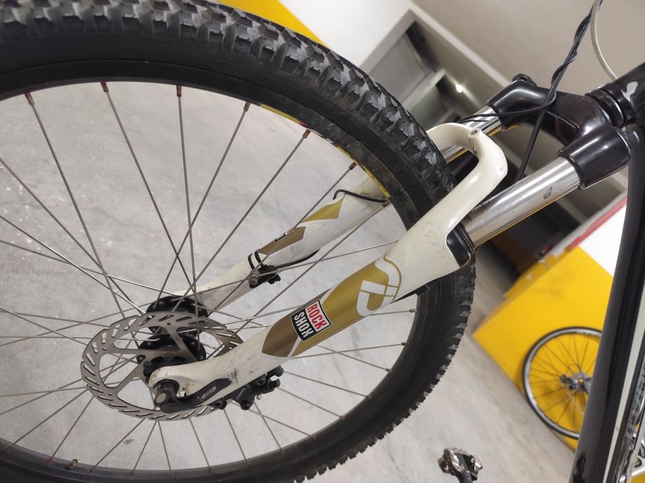 Bicicleta Specialized Hardrock Sport Roda 26