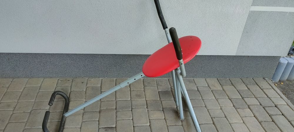 Ławeczka do ćwiczeń mięsni brzucha, AbSwing, zdrowa rama