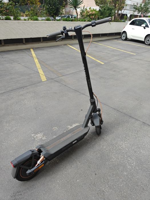 Trotinete Elétrica NAVEE GT3 Max (Preto)