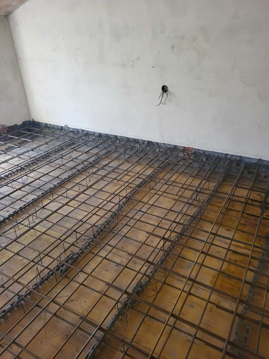 Budowa domów. Prace żelbetowe, murarskie, wykończeniowe.