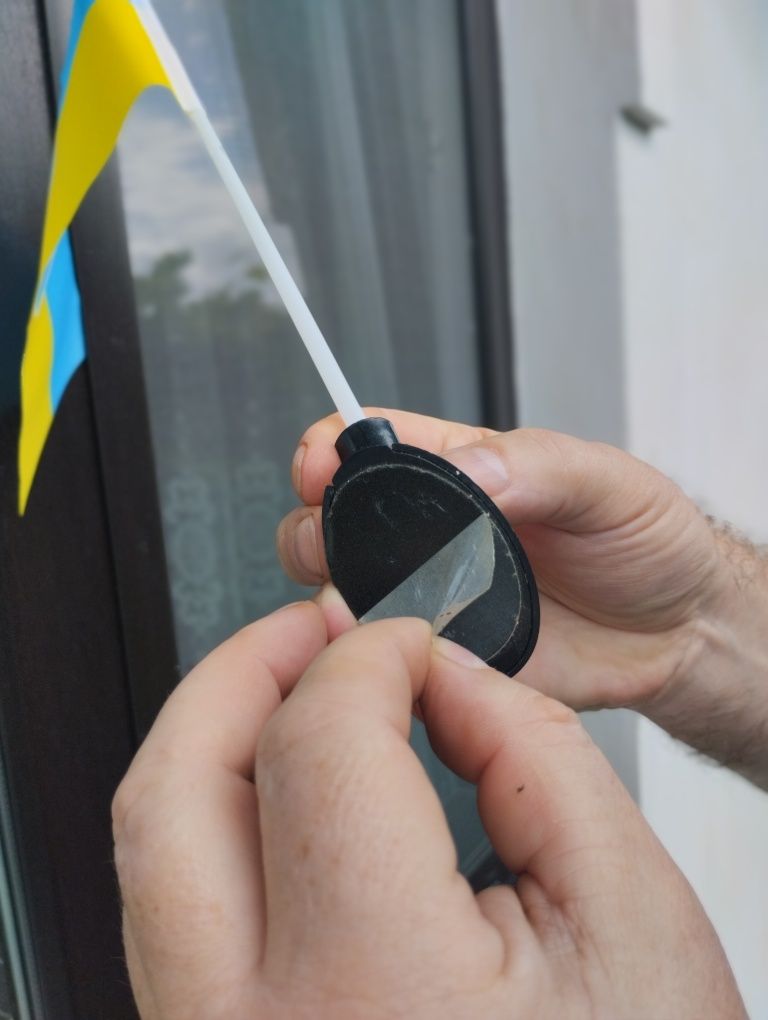 Прапорець з тримачем