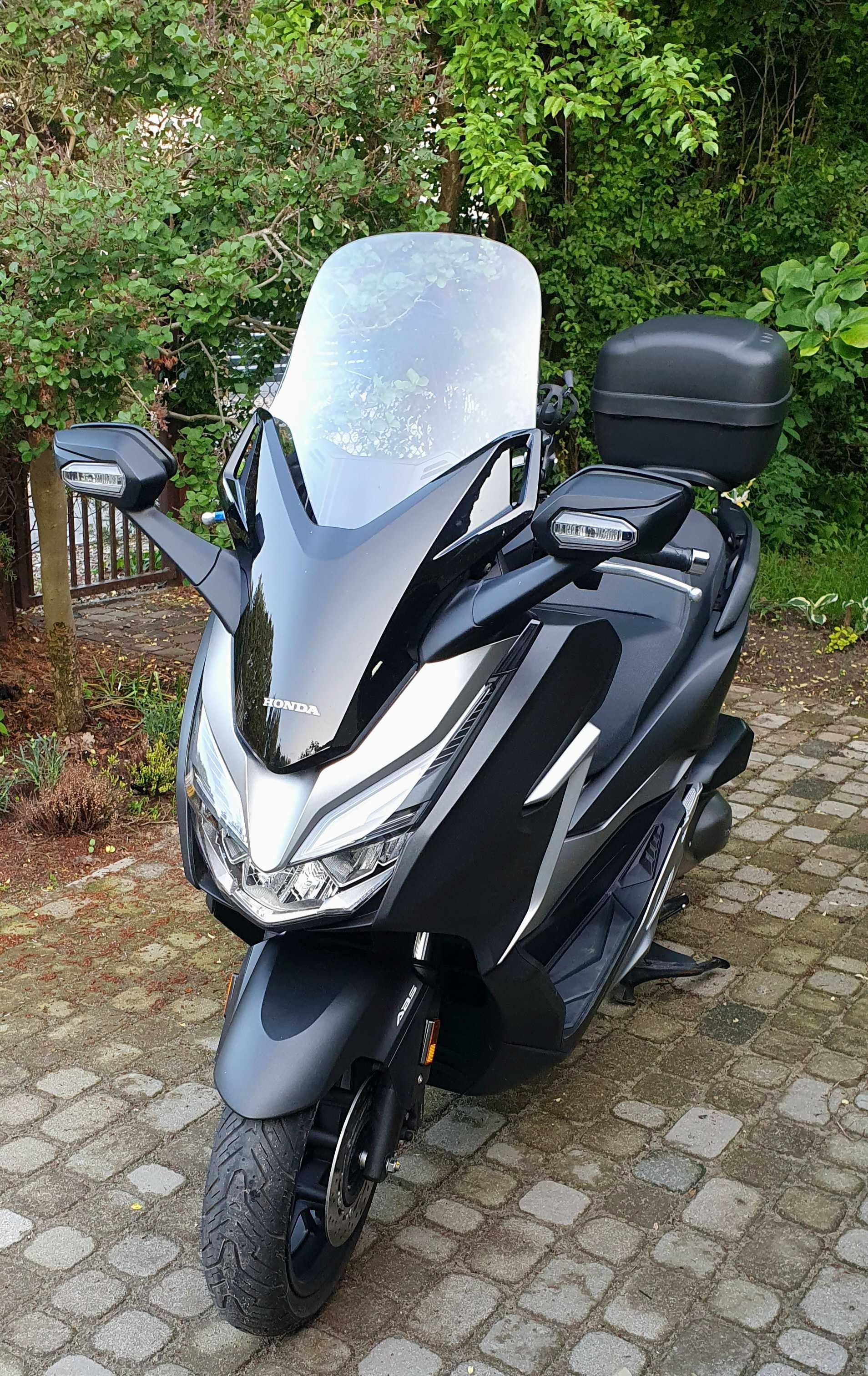 Honda NSS Forza 300