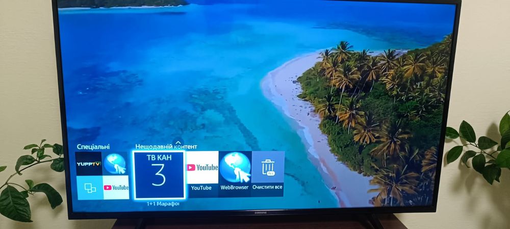 Смарт ТВ Samsung 6серії.43дюйми