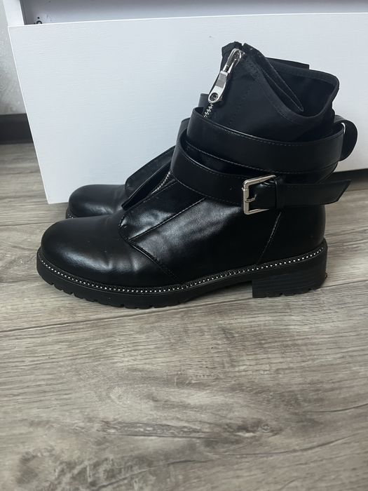 Ботинки осінь весна