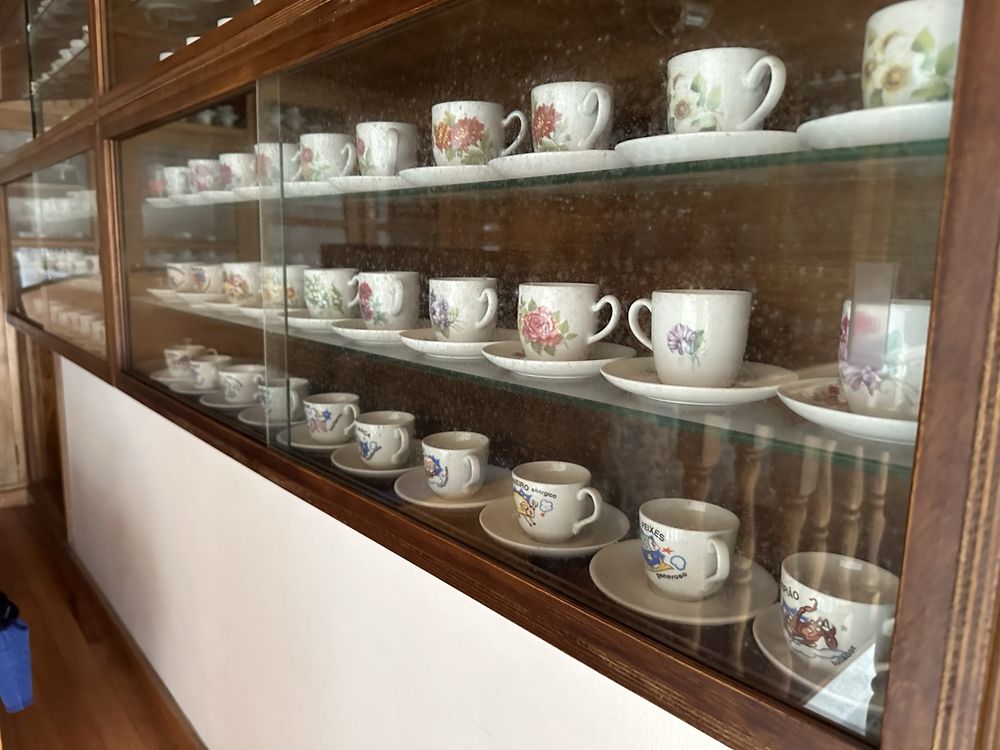 Coleção de 1260 Chávenas de Café - 40 anos