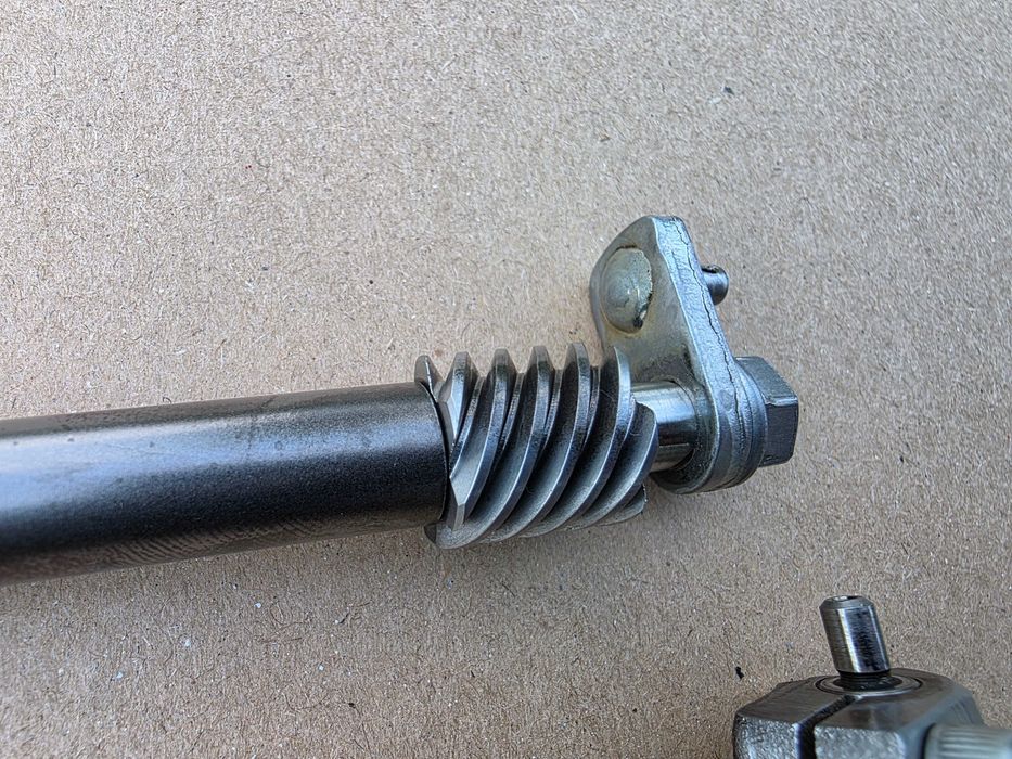 Kompletny zawór wydechowy Honda CR 125 r. 98