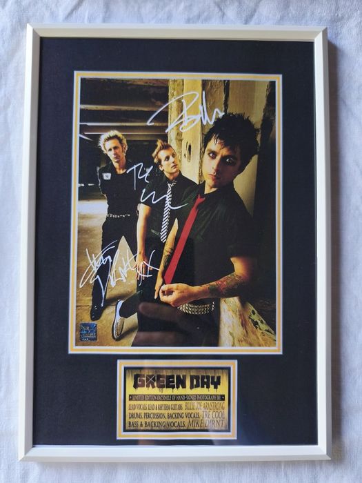 Moldura Band Green Day com Autógrafos (A4)
