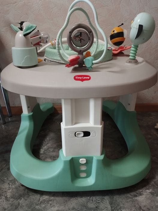 Розвиваючий центр Tiny Love 4 в 1
