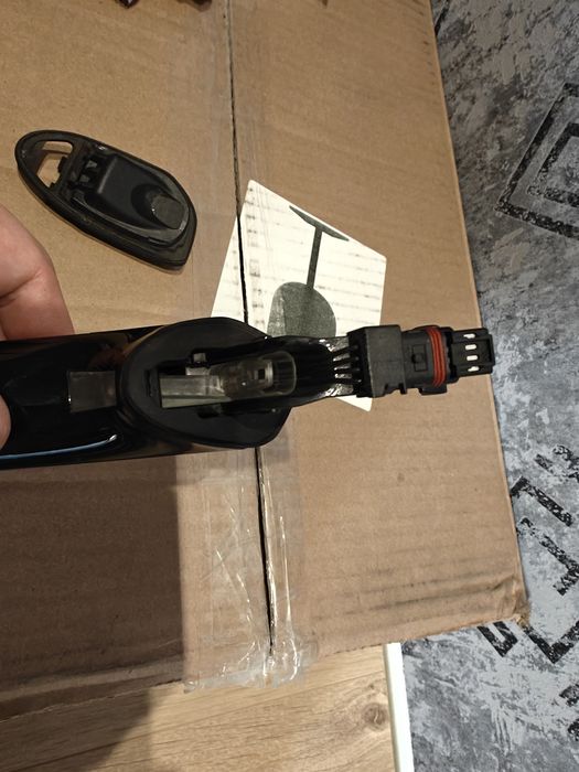 Правая дверная ручка BMW G11 G12 без ключа