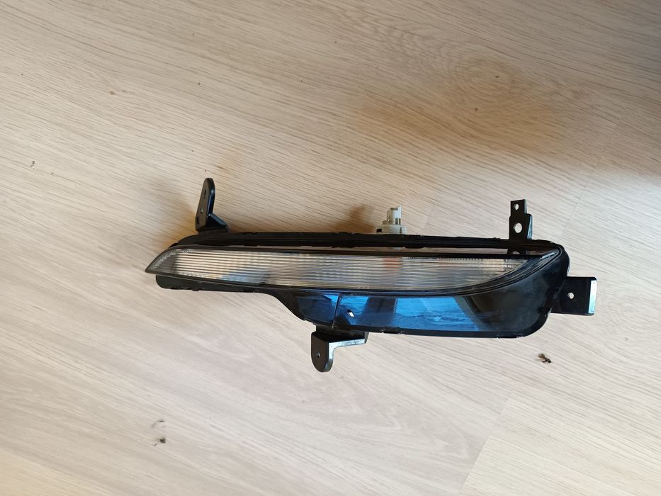 Renault Megane IV 2016- kierunkowskaz prawy