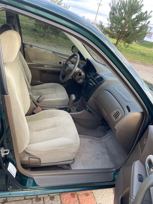 Автомобіль мазда