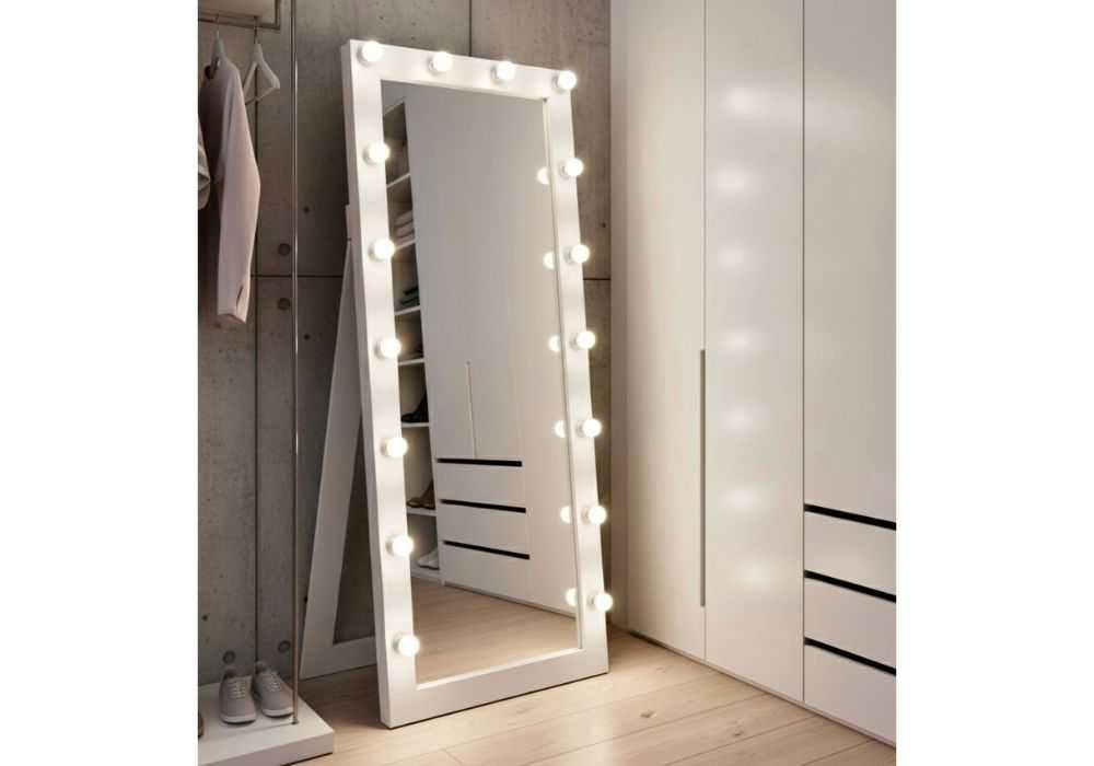 Гримерні дзеркала на колесах / Гримерне дзеркало / Дзеркала з лампами