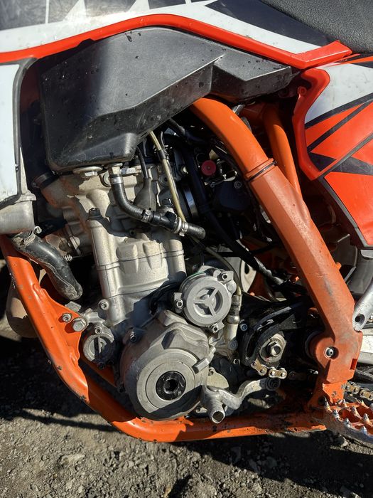 ktm sx-f 250     .