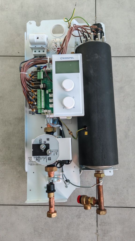 Piec kocioł c.o. elektryczny KOSPEL EKCO.LN3 4 /6/8 jak nowy

Kocioł
