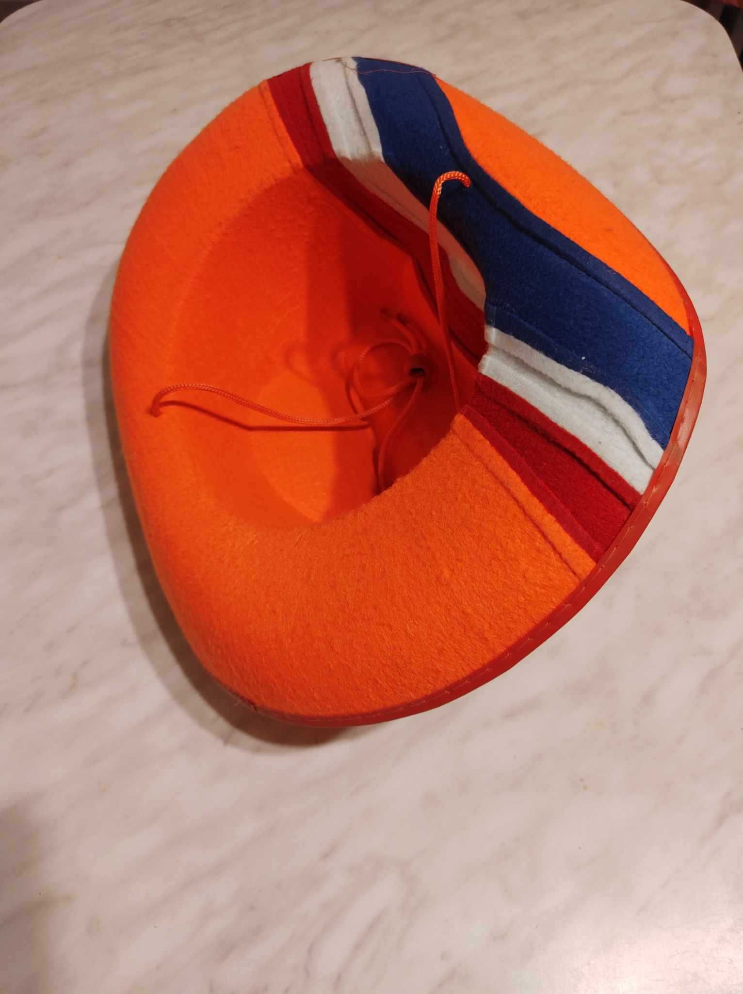 Сувенірний капелюх фанів збірної Нідерландів з футболу Євро 2012
