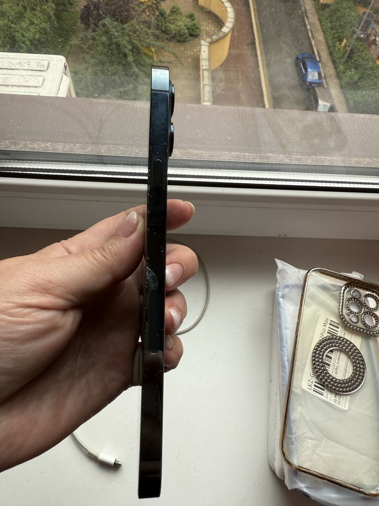 Iphone 12 pro max 256 идеален +аксессуары