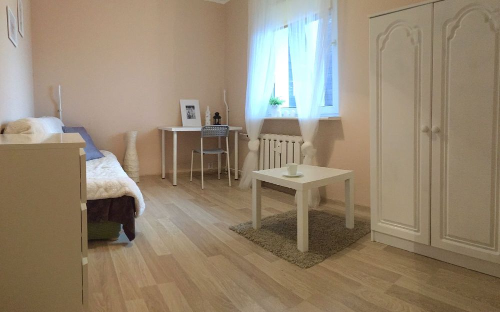 Wynajmę przytulny pokój na Piątkowie za 899 zł – wszystko w cenie!