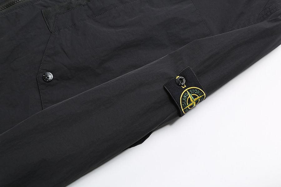 Вітровка Stone Island