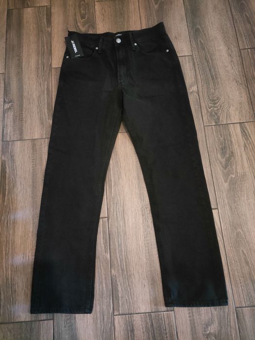 Spodnie Jack&Jones nowe z metką w rozmiarze  29/32