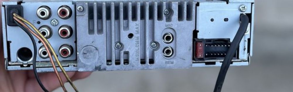 Продам автомагнітолу ALPINE UTE-92BT original