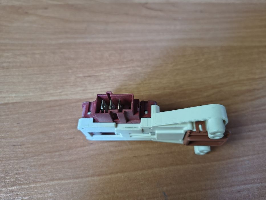 Blokada drzwi pralki Beko WB