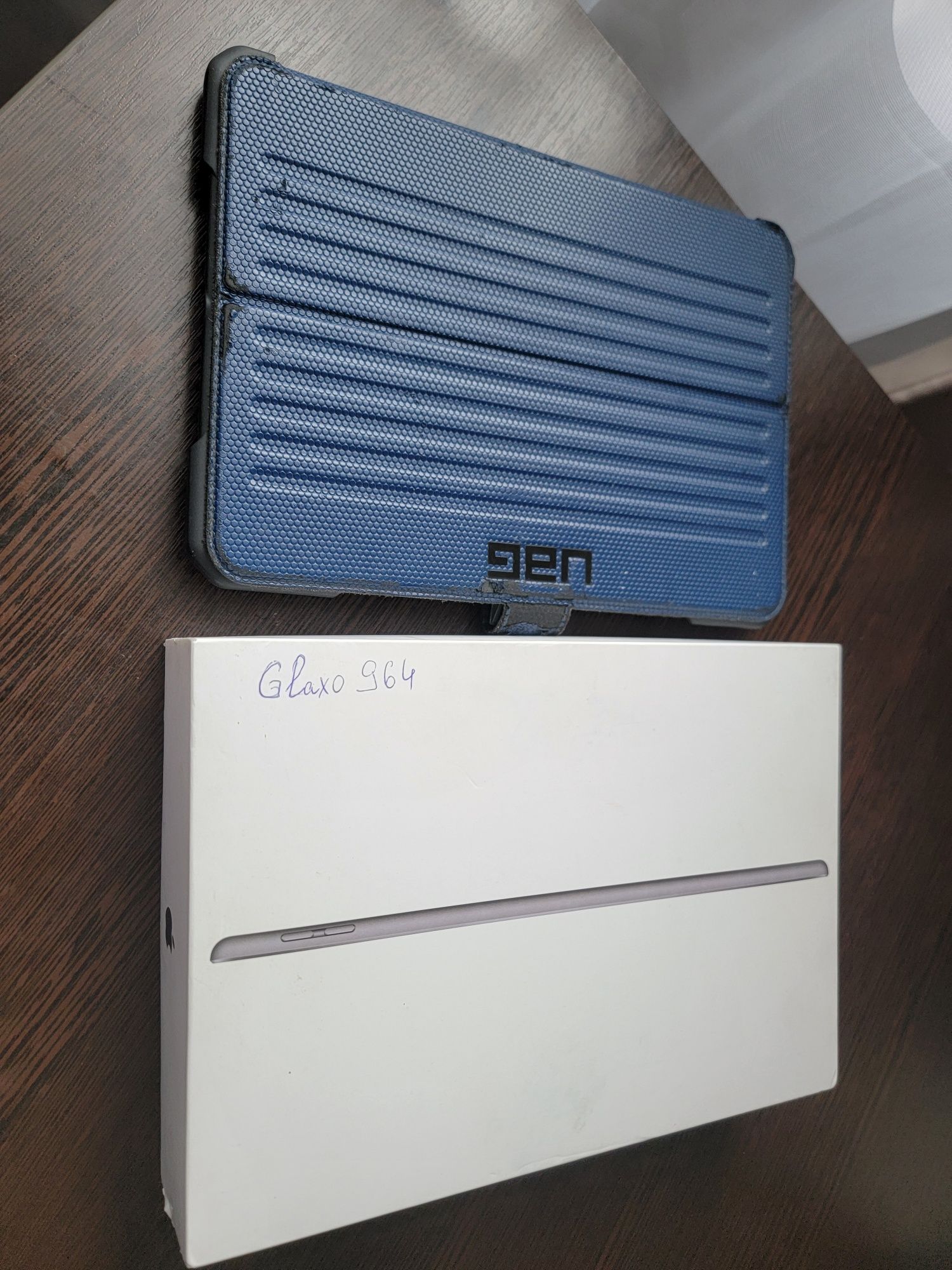 Apple A2429 iPad 10.2" Wi-Fi+4G LTE 128GB