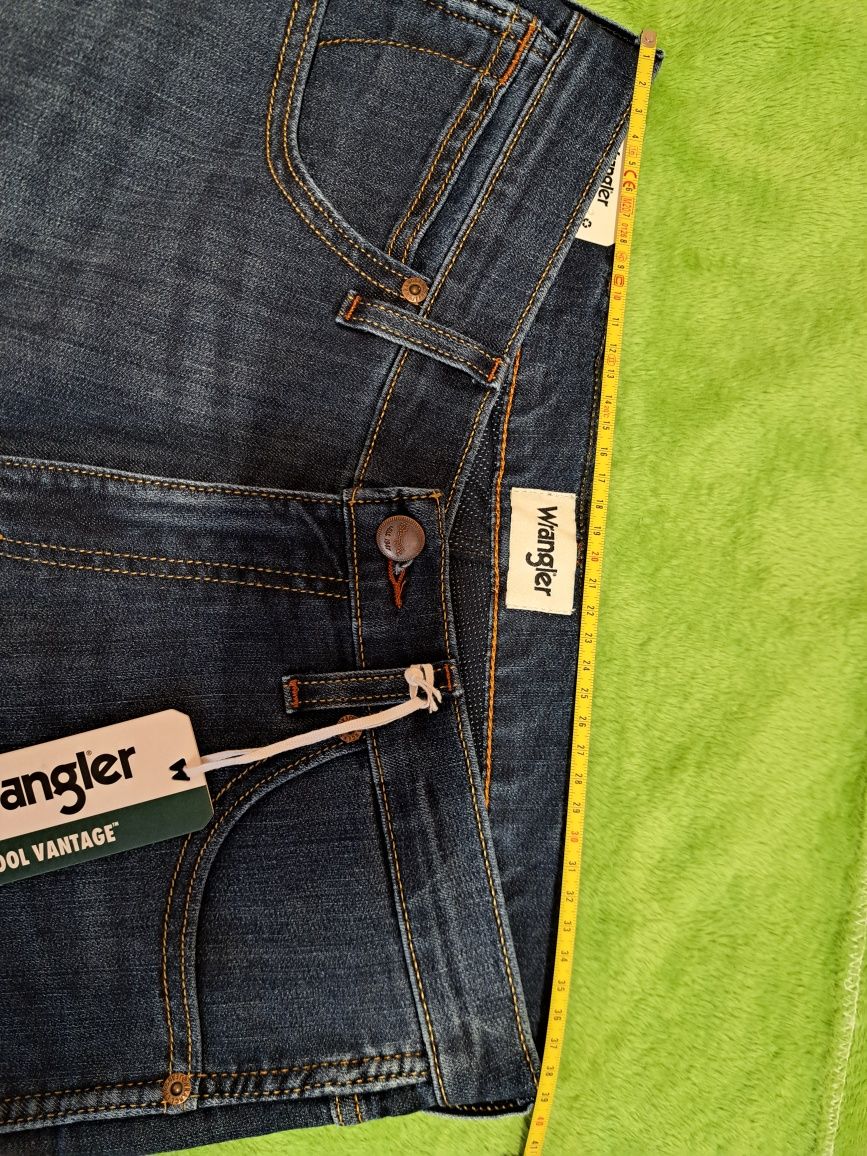 Чоловічі джинси Wrangler