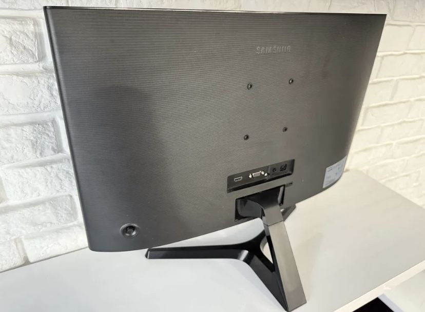 Samsung 24" C24F396FHU