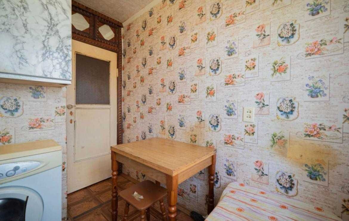 Продам 2к. Драгоманова 42 Дарницький р-н