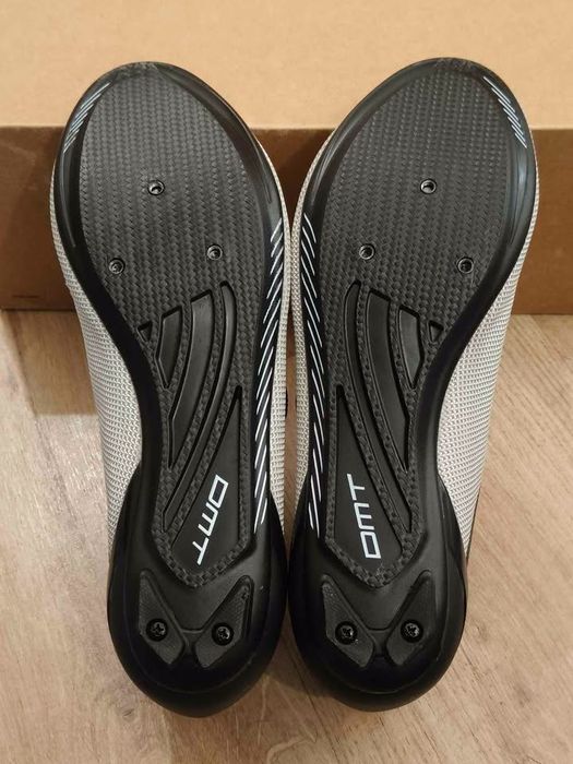 Sapatos de estrada DMT KR4