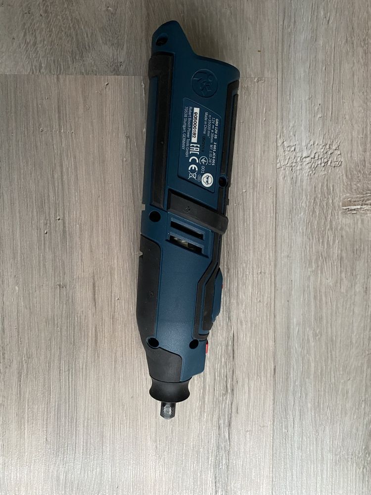 Bosch GRO 12V-35 multiszlifierka dremel