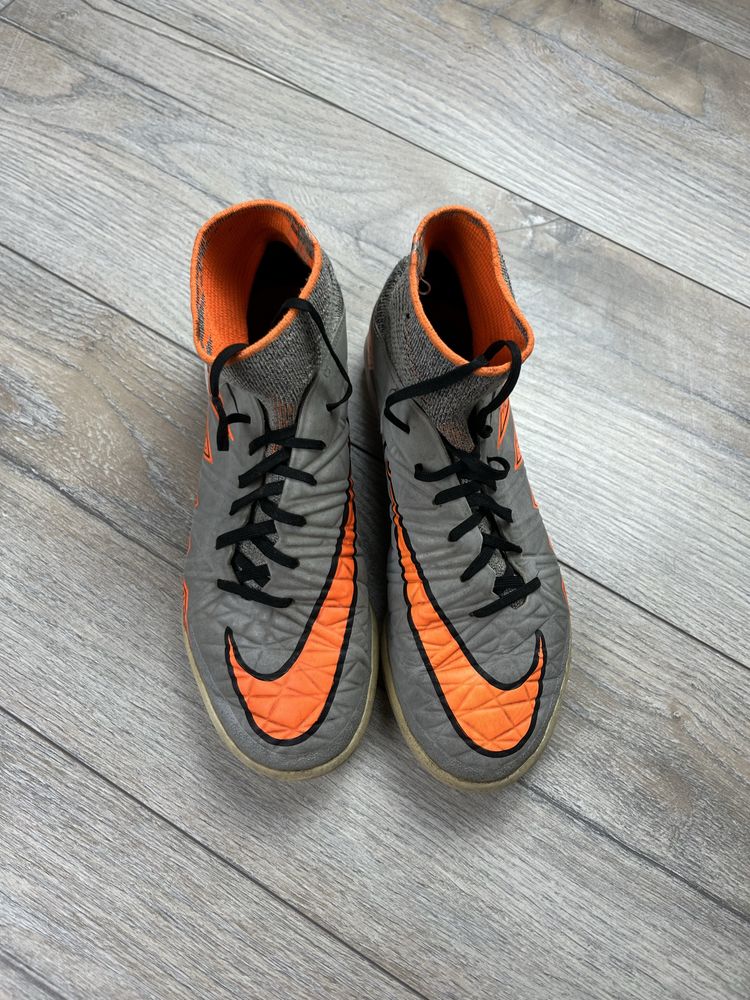 Szare buty sportowe halówki Nike Hypervenom X Proximo IC rozmiar 36