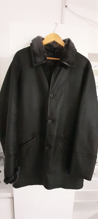 Чоловіче шкіряне напівпальто