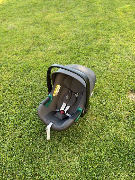 Fotelik łupina Britax Romer Babysafe 3 i-Size