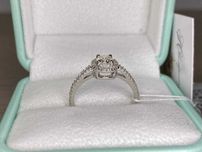 Золотое кольцо с бриллиантами Damiani