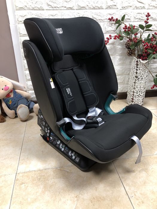 Автокрісло Britax Romer ADVANSAFIX M i-Size Група 1/2/3 (9-36кг)