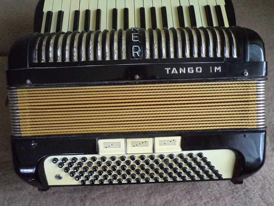 Akordeon Hohner II M