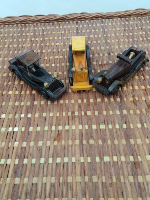 Carrinhos de madeira (modelismo)