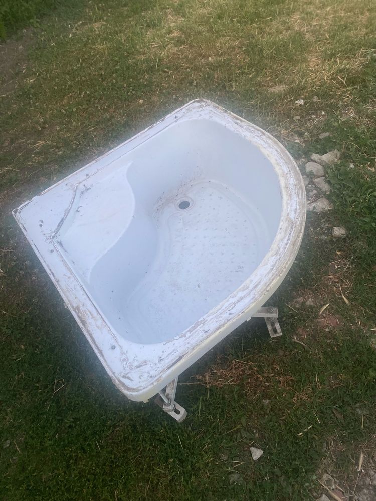 Продам піддон  б у